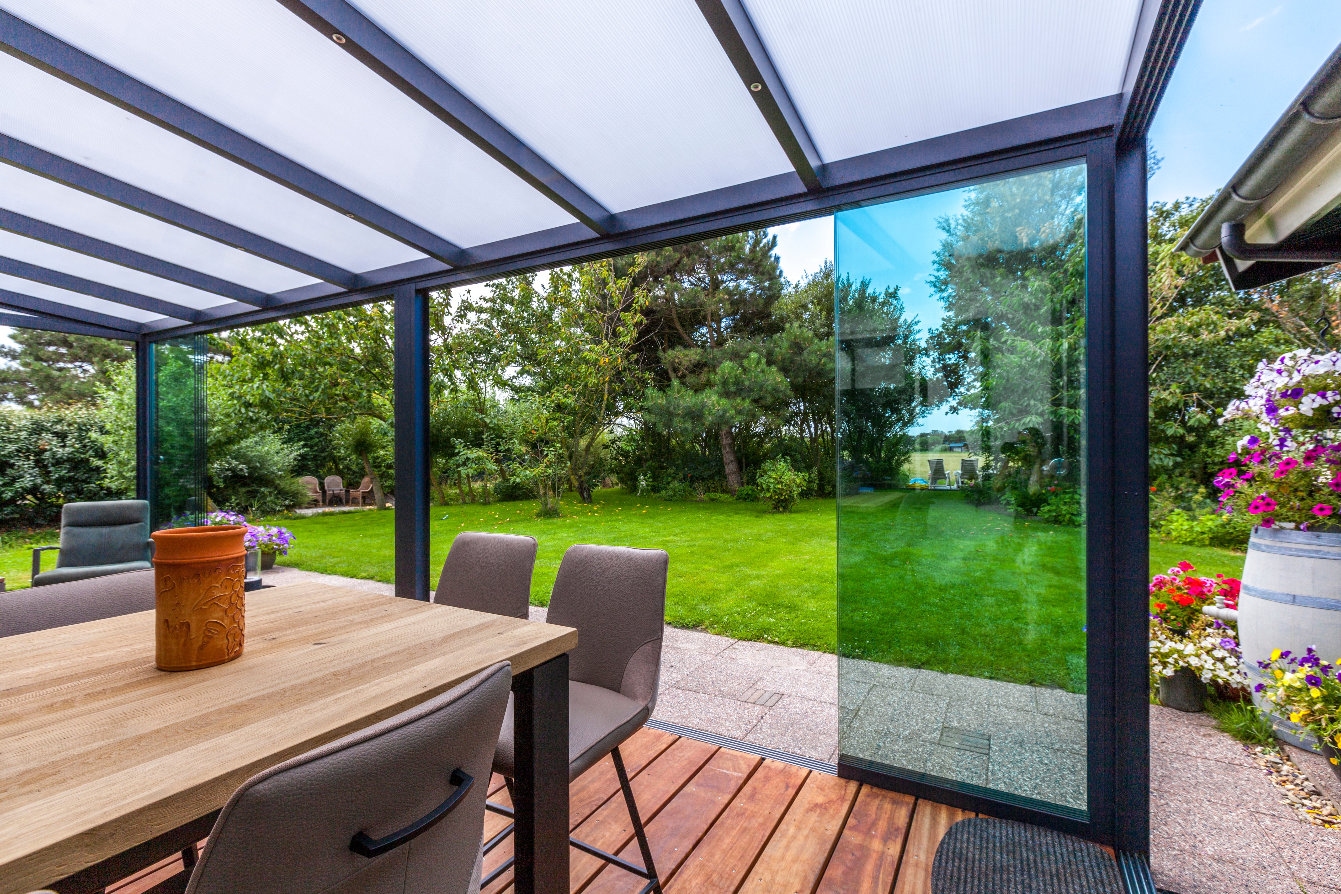 Essential Veranda