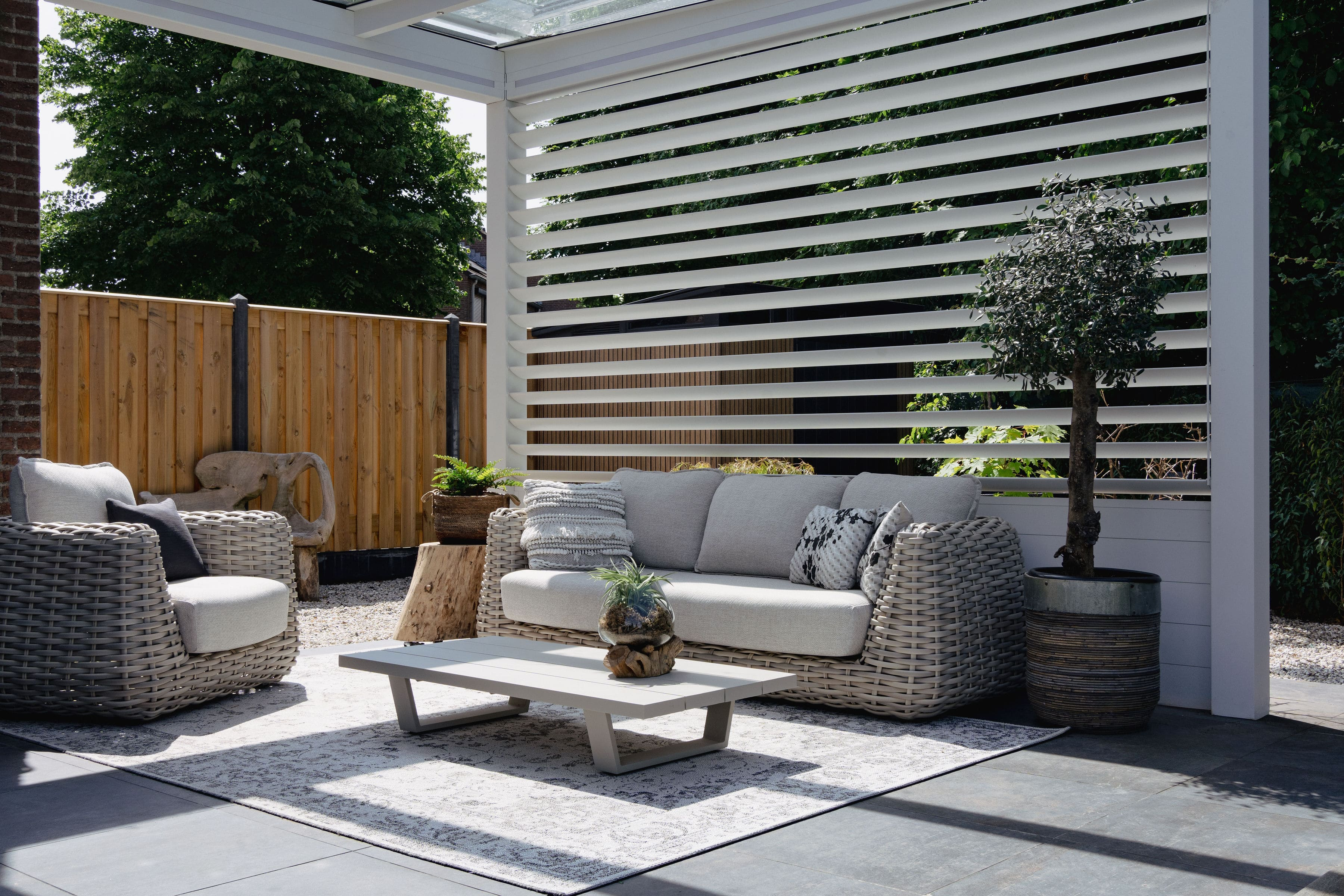 Lifestyle Pergola – Flat Glass Roof